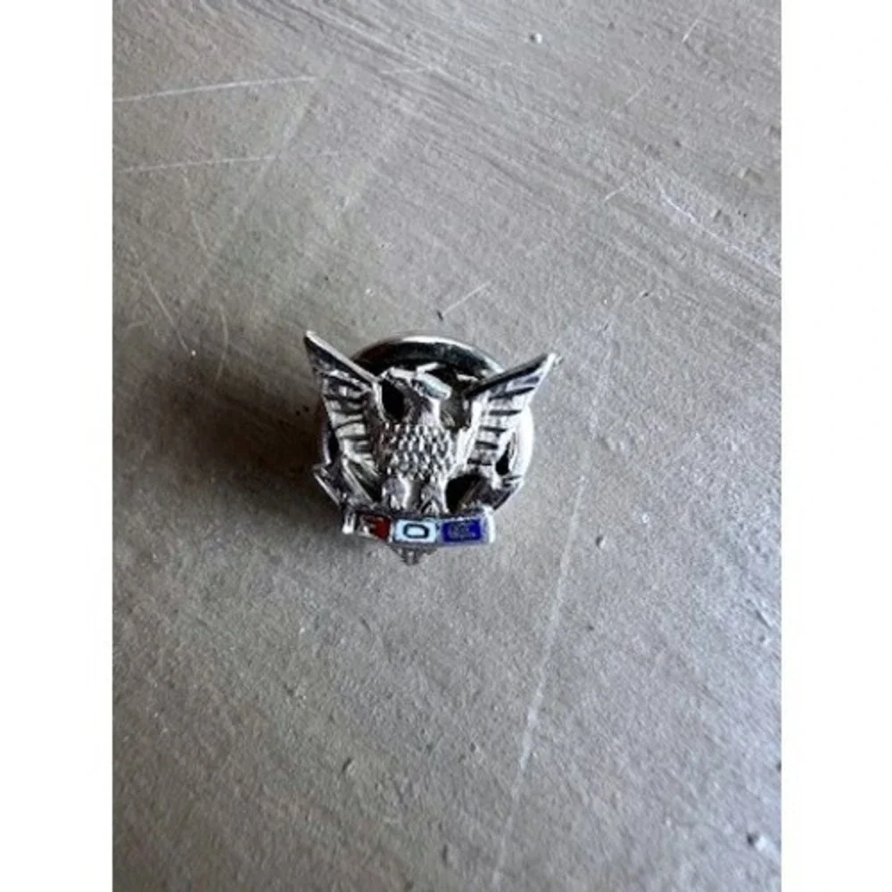 Fraternal Order of‎ Eagles FOE Lapel Pin Silver Eagle Enamel Screwback Vintage